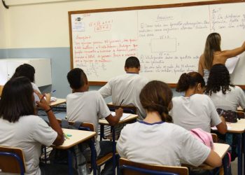 Câmara dos Deputados aprova novas mudanças no Ensino Médio