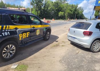 PRF recupera carro roubado há três anos em ação em São Mateus