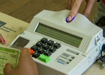 Eleitor sem cadastro biométrico votar ?