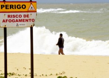 Com a chegada do verão, o número de ocorrências de afogamentos, tende a crescer.