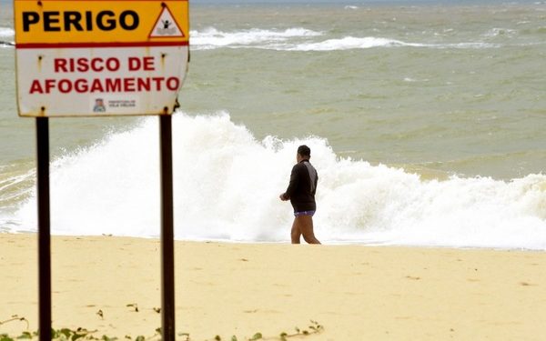Com a chegada do verão, o número de ocorrências de afogamentos, tende a crescer.