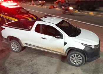 PRF apreende veículo com sinais de adulteração em São Mateus