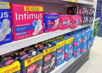 Em um ano, 19 mil pessoas retiraram absorventes grátis em farmácias do ES