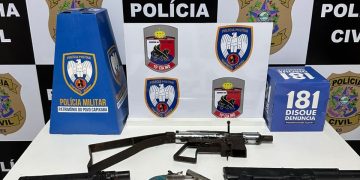 Ação conjunta da PCES e PMES apreende quatro adolescentes armados e recupera veículos roubados em Pinheiros