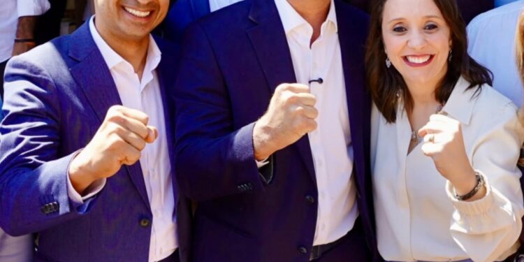 Prefeito Lucas Scaramussa anuncia apoio a Flávio Bolsonaro